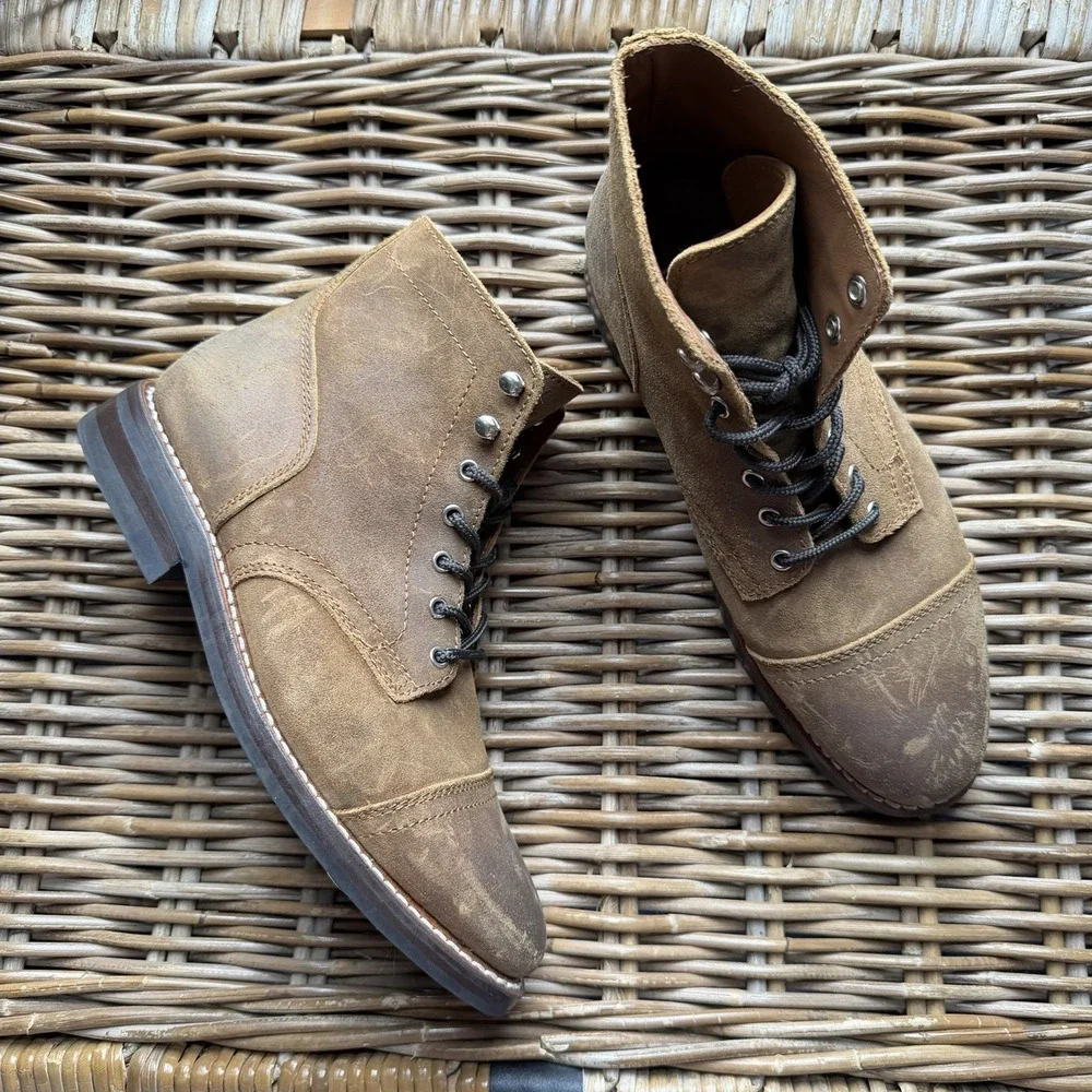 Thursday Boot Co Captain Safari Suede Boots Mens US 8 Lace Up Shoes Tan Chore
